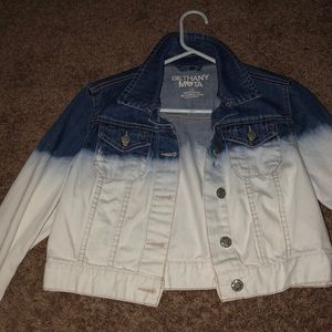 Super cute ombré jean jacket